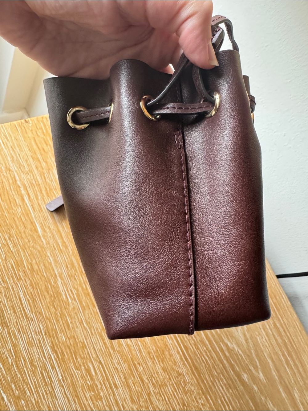 NWT MADEWELL Drawstring Clutch Mini Bag 100% Leather Chocolate Raisin NY176 - Picture 6 of 16